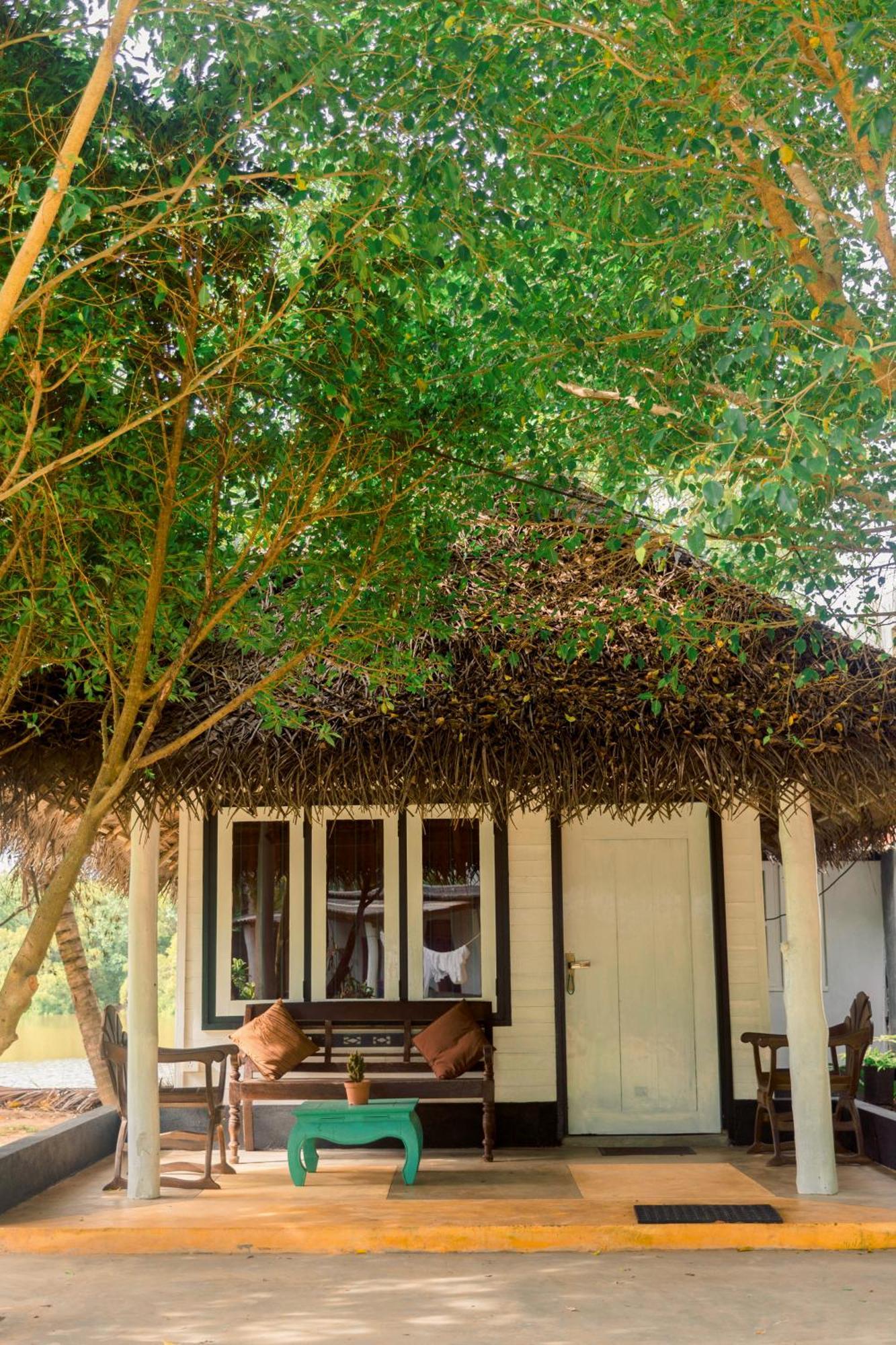 Harmony Beach Resort Tangalle Exterior foto